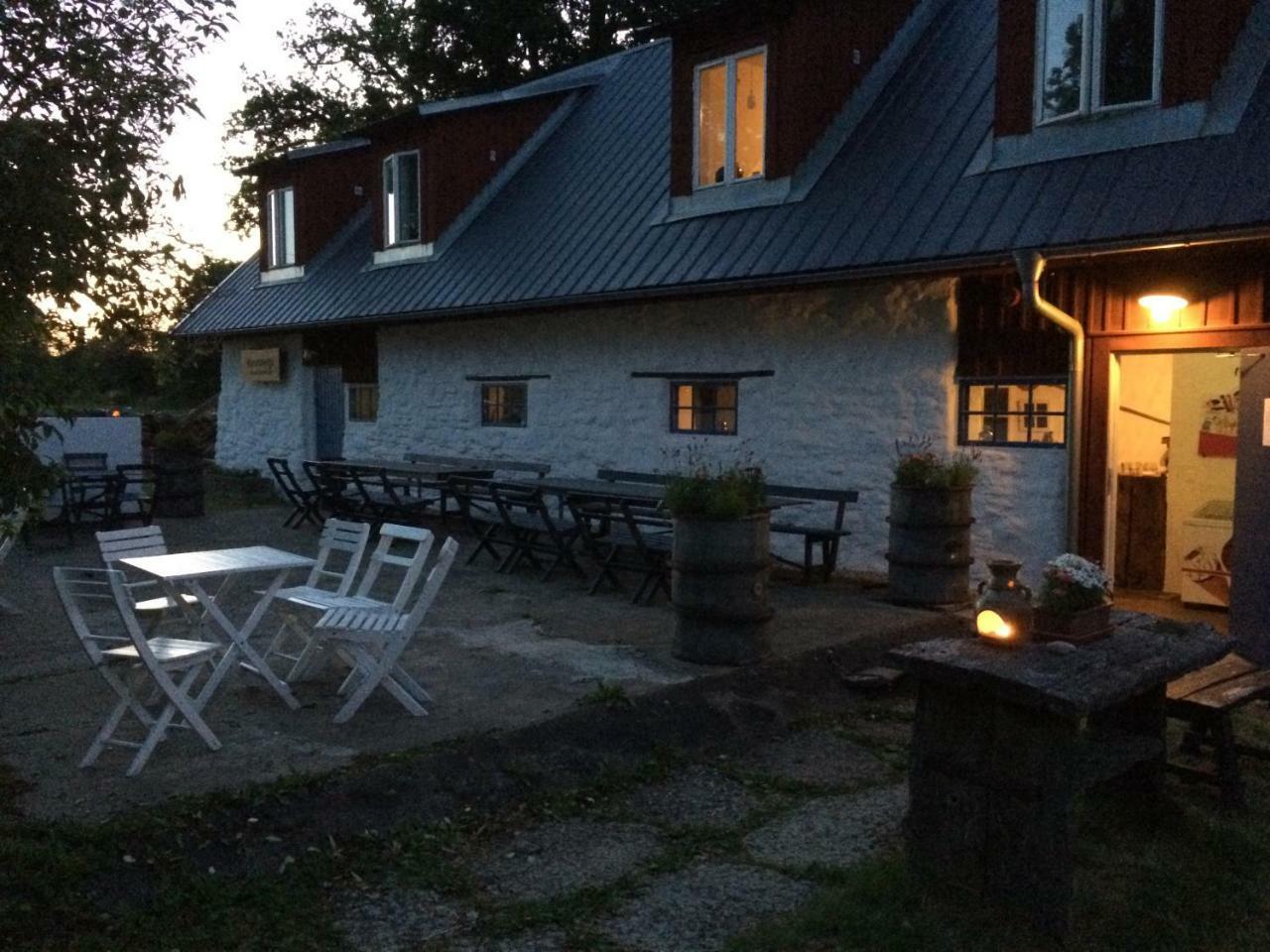 Rosenborgs Friluftspensionat Färjestaden Exterior foto